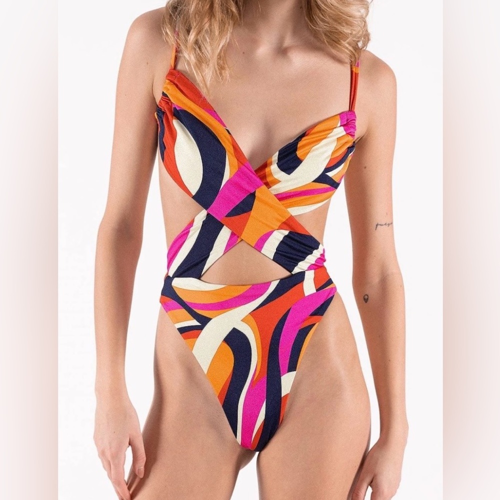 ONEONE Swimwear Kylie One Piece Dreamer Cutout Strappy High Cut Swimsuit Size S